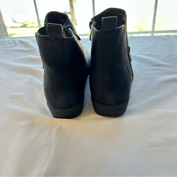 **SOLD** - Picture 3 of 6